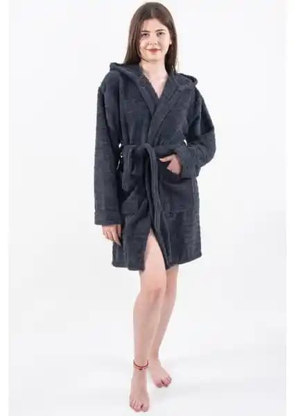 MaisonArt Comfy Kapşonlu Peluş Bornoz Sabahlık Kadınlar İçin Konfor ve Şıklık Sunar