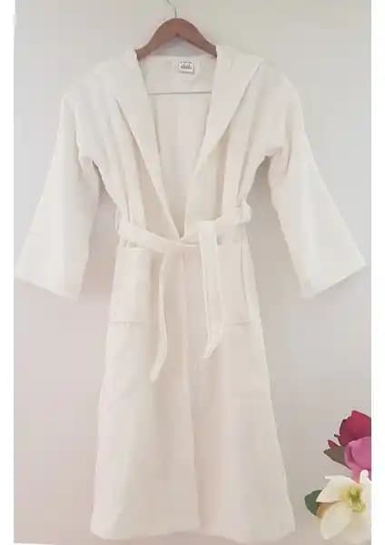 My Sweet Baby Kadife Çocuk Bornozu: Konfor ve Şıklık Sunan Yüksek Kaliteli Ürün