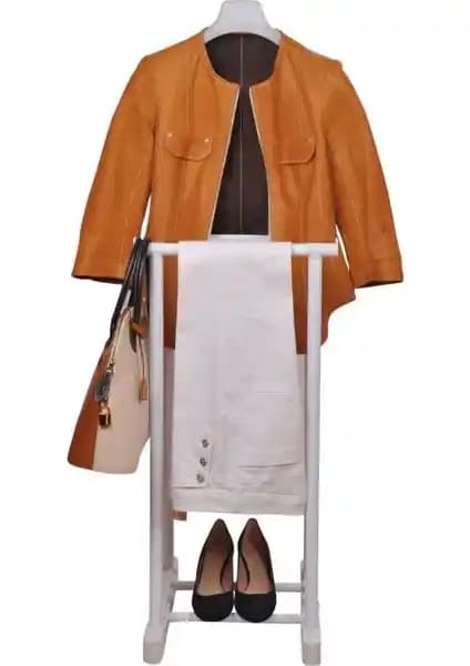 Mynila Dilsiz Uşak Elbise Askısı: Fonksiyonel Tasarım ve Çok Amaçlı Kullanım İmkanı