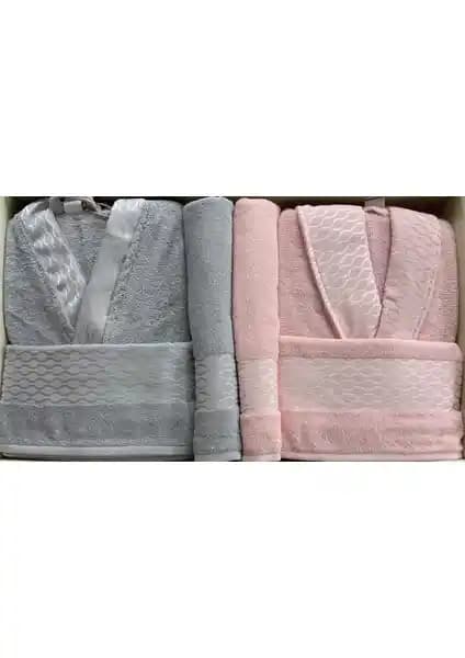 Özdilek Elissa Aile Bornoz Seti Gri Pudra Renkli ve Yüksek Kaliteli Pamuk Dokusuyla
