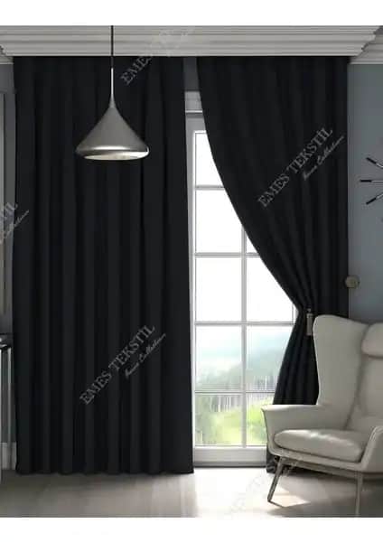Pendik Siyah Blackout Karartma Perde: Modern ve Şık İç Mekân Çözümü