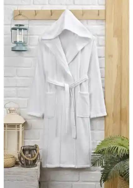 Rasersa Pamuklu Kadife Kapüşonlu Bornoz: Konfor ve Şıklığın Bir Arada Sunulduğu Yüksek Kalite Seçenek