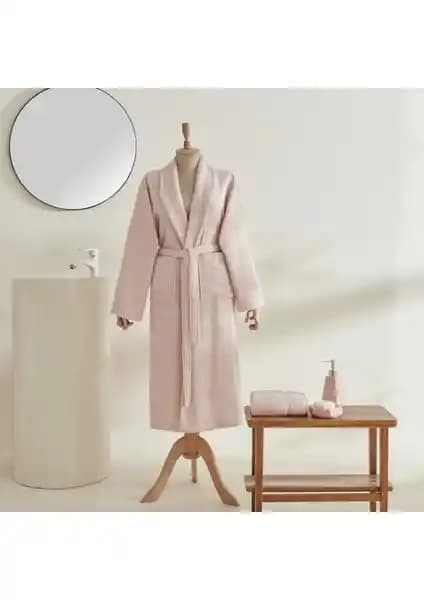 Sarah Anderson Alven Kadın Bornoz Takımı: Şıklık ve Konforun Bir Arada Sunulduğu Ürün