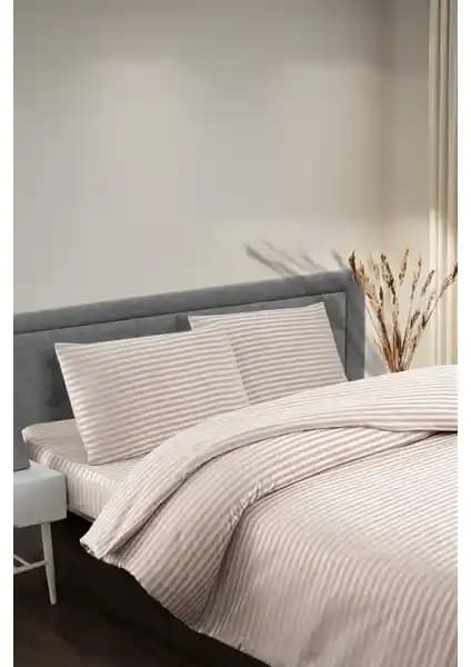 Soft Colours Otel Serisi Saten Nevresim Seti: Şık ve Konforlu Uyku İçin İdeal Seçenek