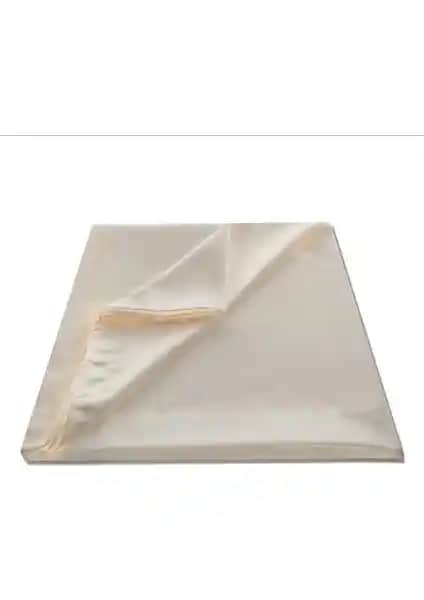 Taç Saten Güneşlik Krem: Modern ve Dayanıklı Perde Çözümü Güneş Işığını Kontrol Edebilen Şık Tasarım