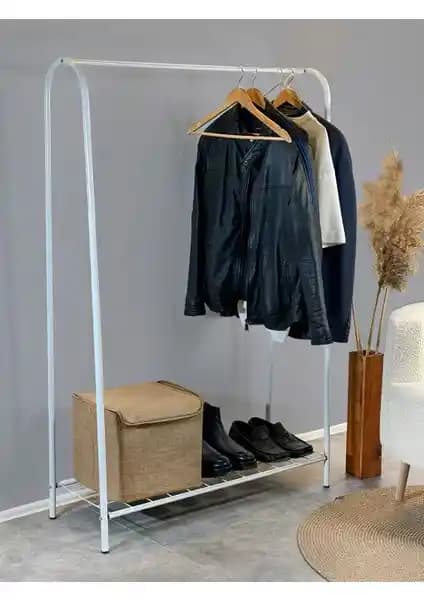 Weblonya Ayaklı Elbise Askısı Konfeksiyon ve Giyim Mağazası İçin Dayanıklı Metal Tasarım