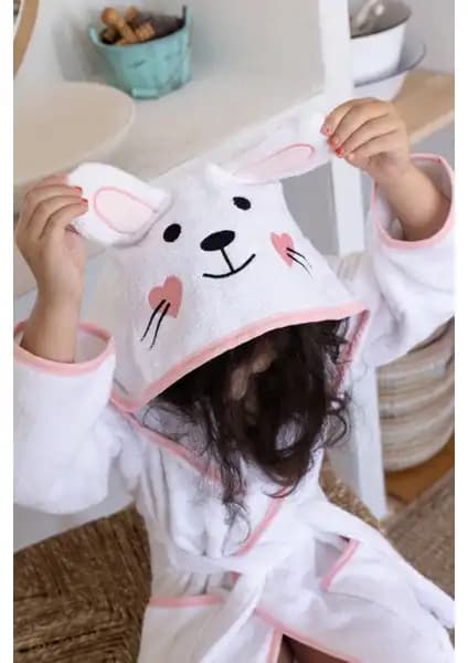 Zengin Home Kapüşonlu Çocuk Bornozu: Konforlu ve Şık Tasarım Özellikleri