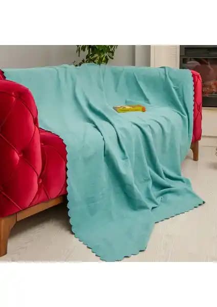 Latuda Kaymaz Koltuk Örtüsü ve Jakarlı Desenli Şal Karşılaştırması