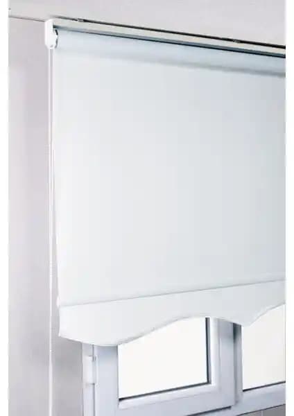 Stor Perde Karşılaştırması: Blackout ve Düz Stor Perde Seçenekleri ve Özellikleri