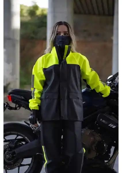 Yağmurluk Karşılaştırması: Motobros Neon ve Tomshoo Modellerinin Özellikleri