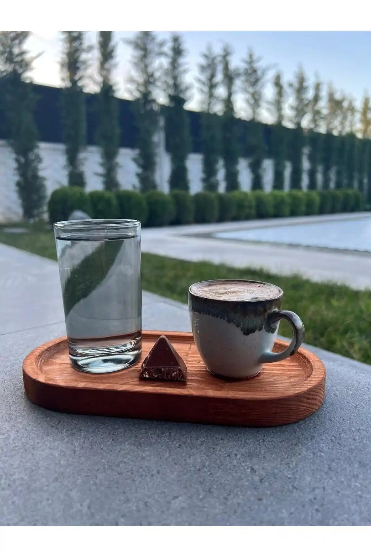 BÜYÜLÜ HOME Oval Ahşap Stand: Modern ve Çok Amaçlı Dekoratif Çözüm