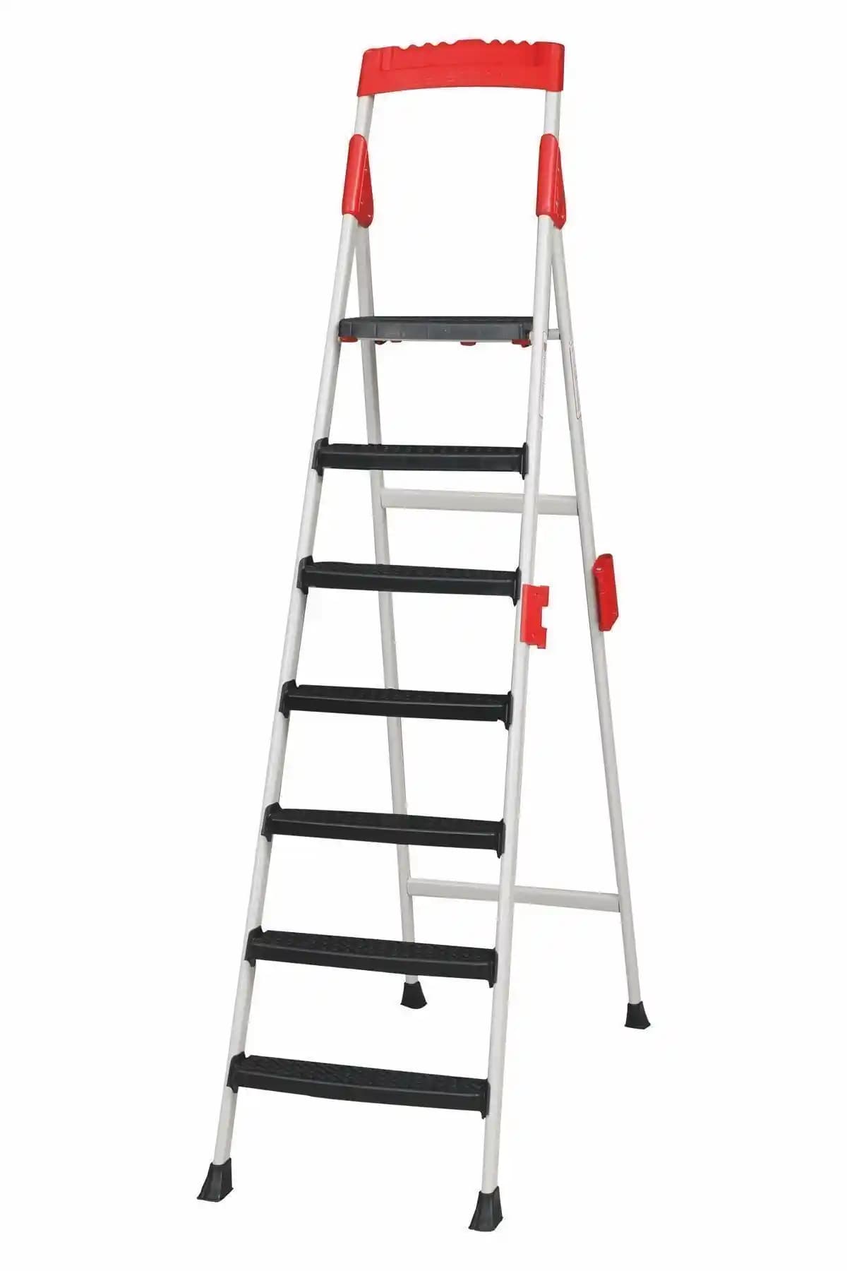 Devecioğlu Noax 6 1 Geniş Basamaklı Metal Merdiven Yüksekliği ve Güvenlik Özellikleriyle Öne Çıkar