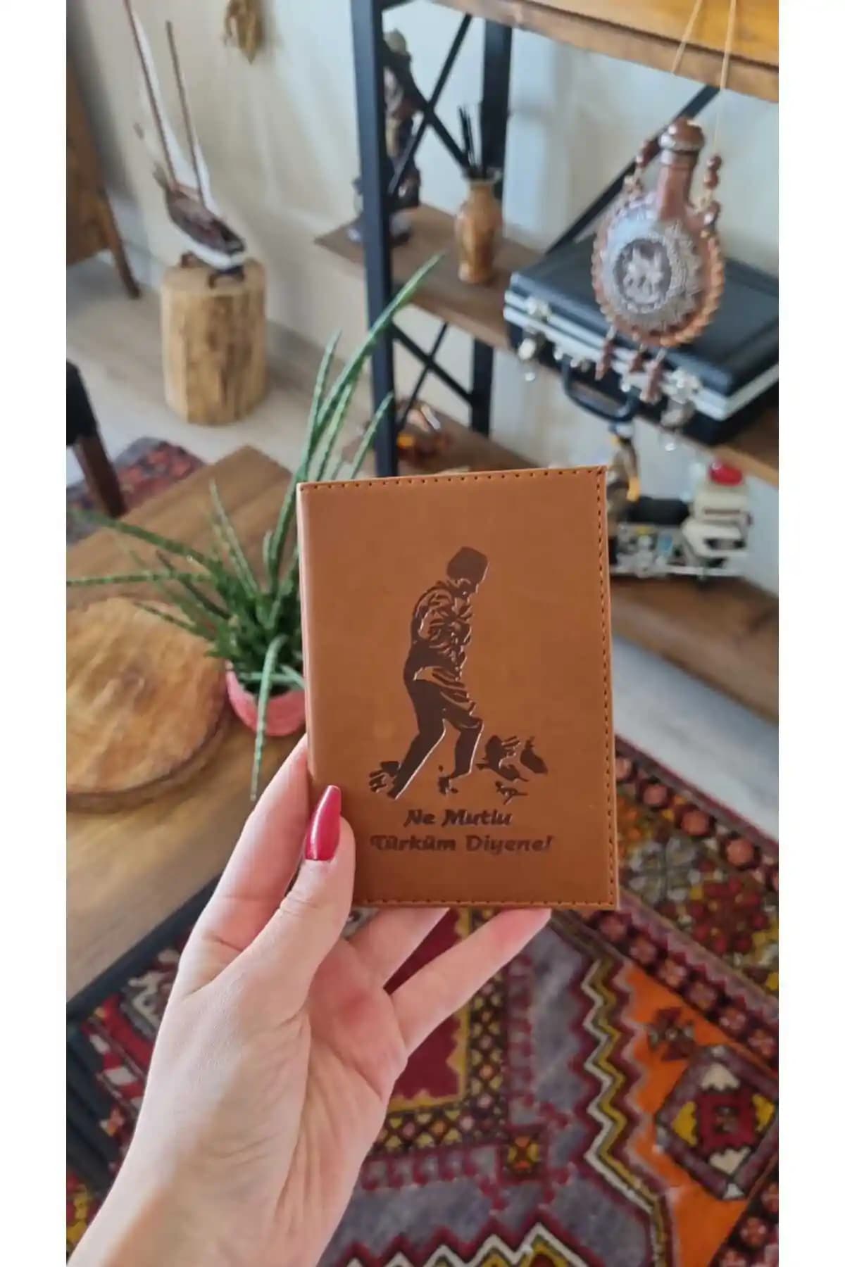 EFE DERİ Atatürk Baskılı Araç Ruhsat Kılıfı Şıklık ve Dayanıklılık Sunar