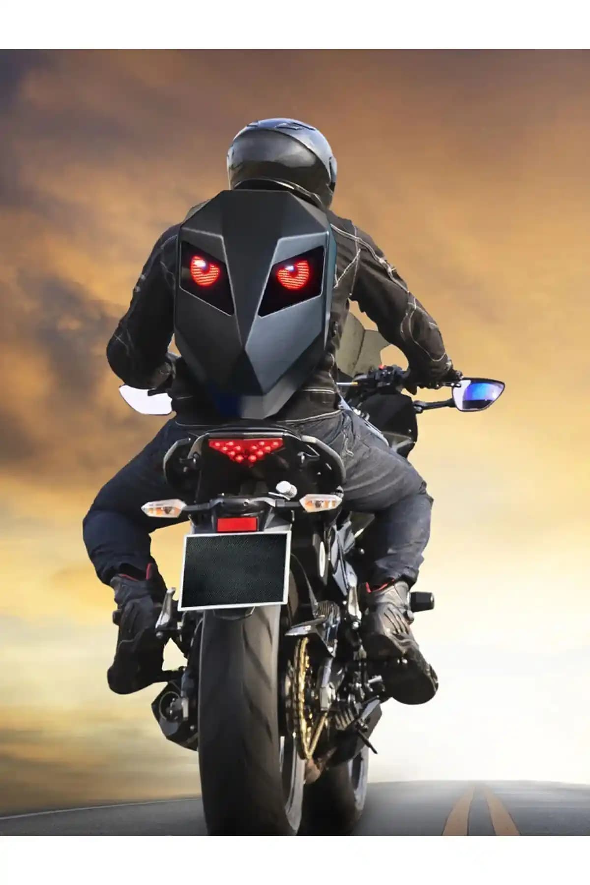 ENDRO Led Gözlü Motorcu Sırt Çantası: Dayanıklı ve Fonksiyonel Tasarım Özellikleri