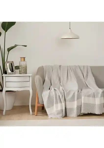 Karaca Home Wilma Gri Koltuk Örtüsü: Şık ve Dayanıklı Modern Dekorasyon Parçası