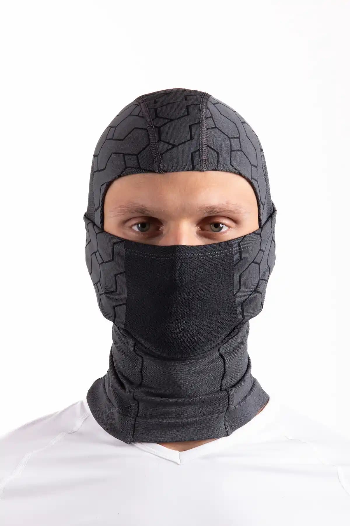 OIL COMPANY Antrasit Balaklava Termal Kar Maskesi Yüksek Koruma ve Konfor Sağlar
