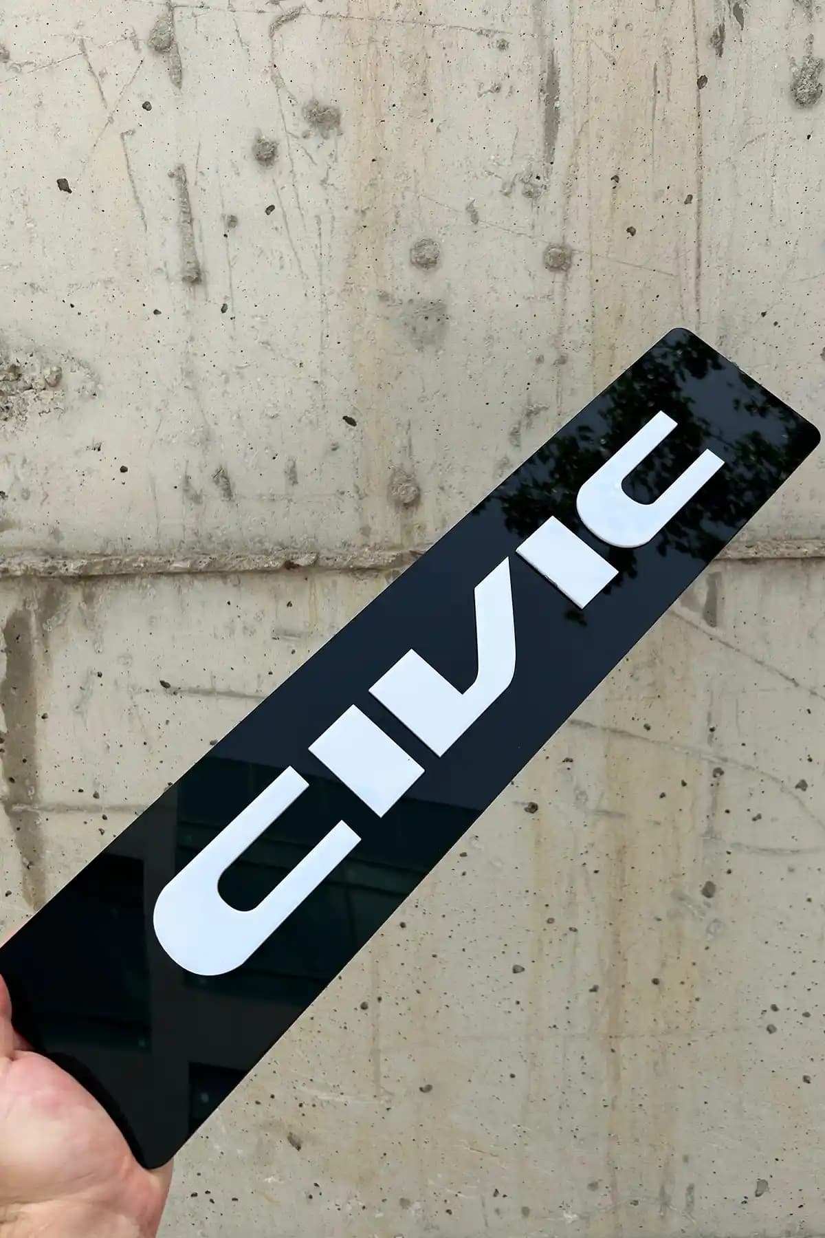 Pleksimanya CIVIC Pleksi Dekor Plaka: Modern ve Dayanıklı Dekorasyon Çözümü