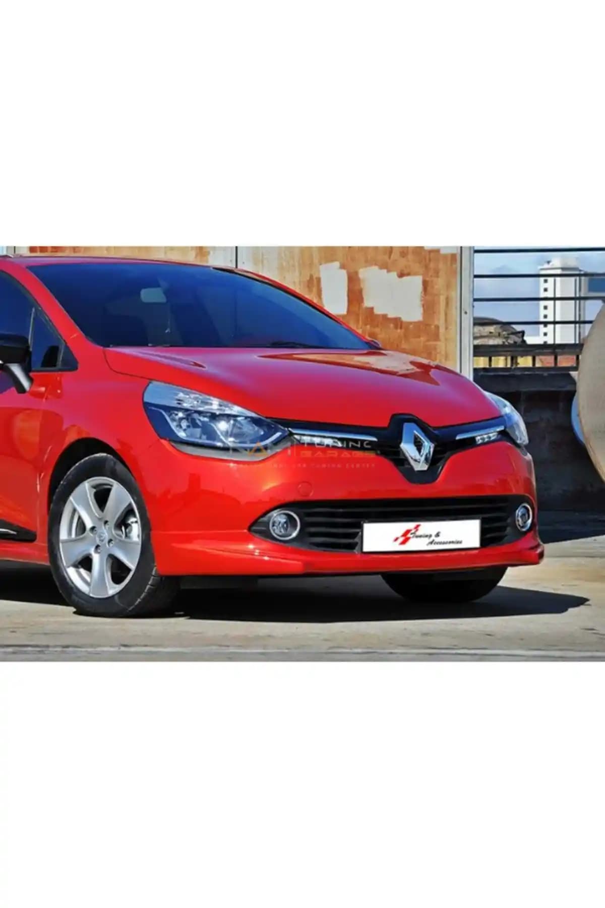 Renault Clio 4 İçin NamTuning Ön Tampon Eki: Estetik ve Koruma Sağlayan Modifikasyon Seçeneği