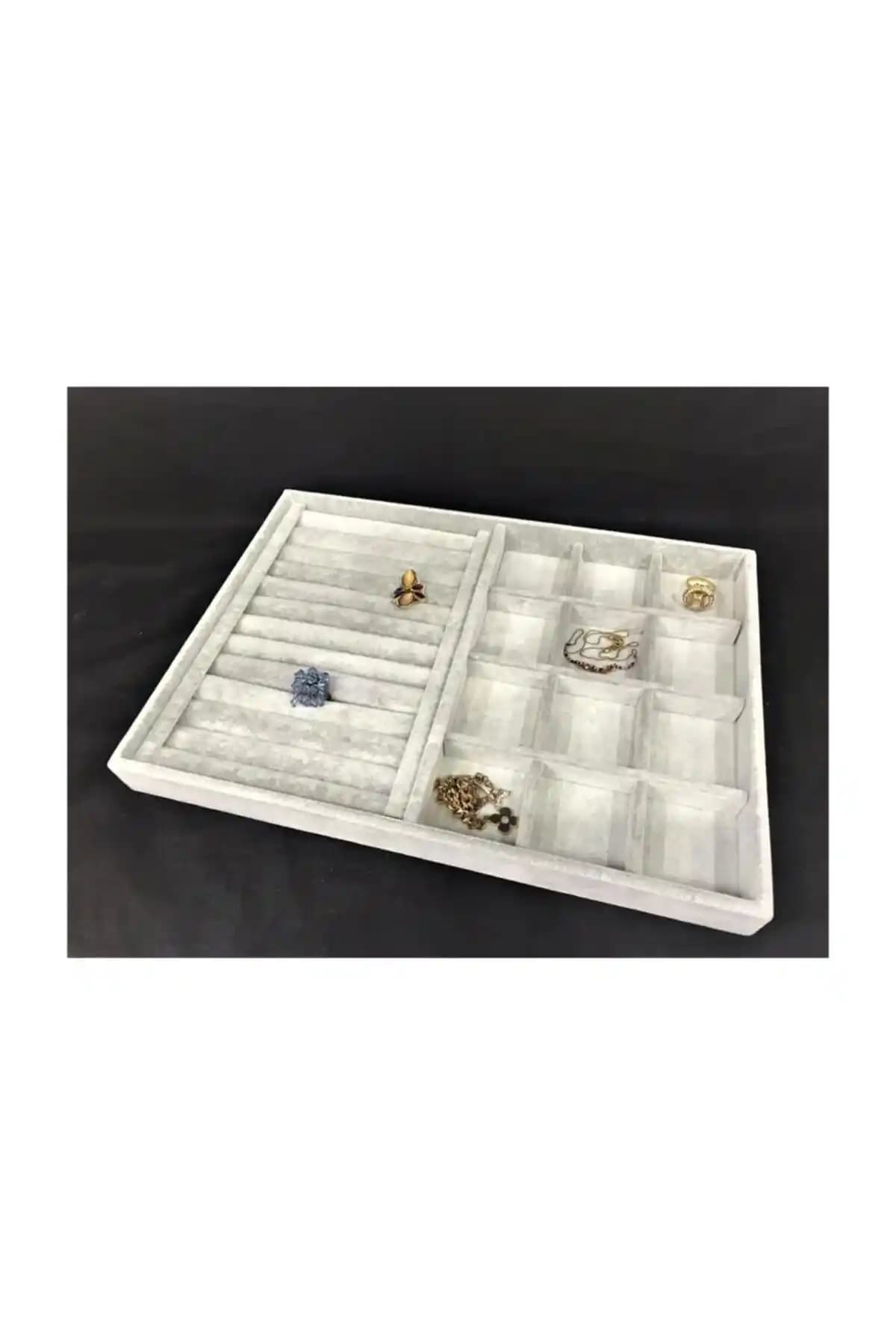 Şık ve Dayanıklı Süet Gri Takı Kutusu ile Takılarınızı Düzenleyin