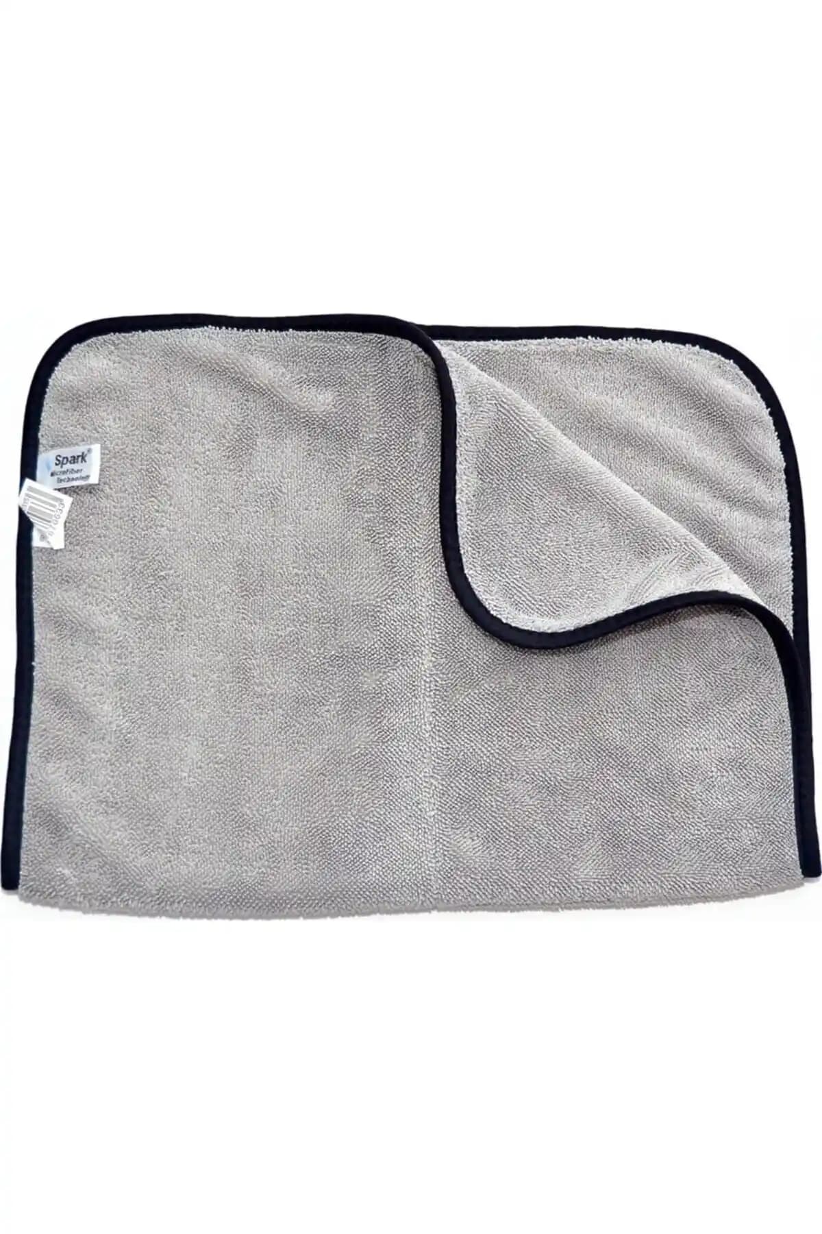 Spark 2315 Mikrofiber Ultra Emici Çift Kat Havlu ile Araç Temizliği ve Kurulama Performansı