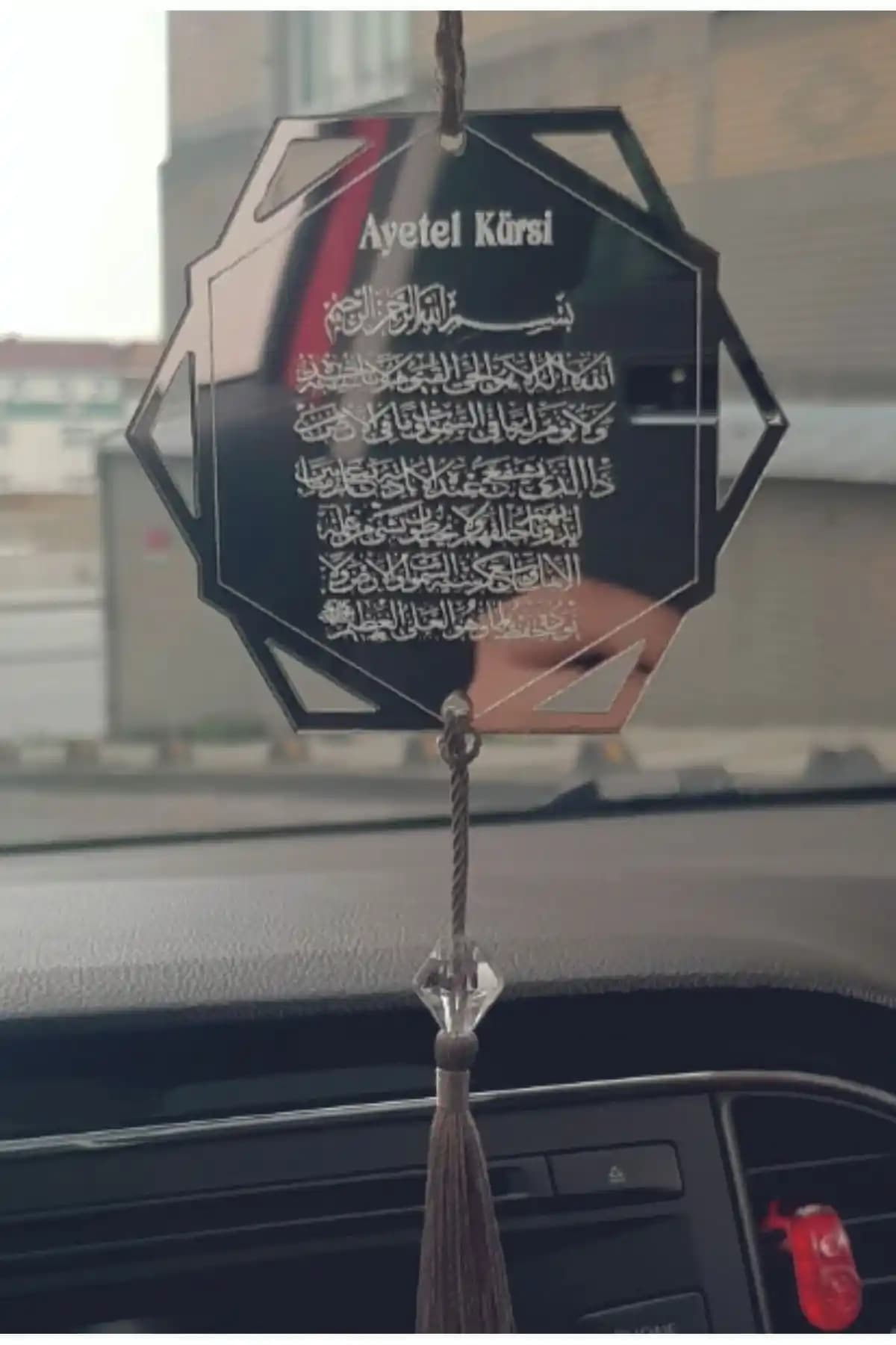 Ste Desing Pleksi Çift Taraflı Araba Süsü Modern ve Şık Tasarım Uzun Ömürlü Kullanım