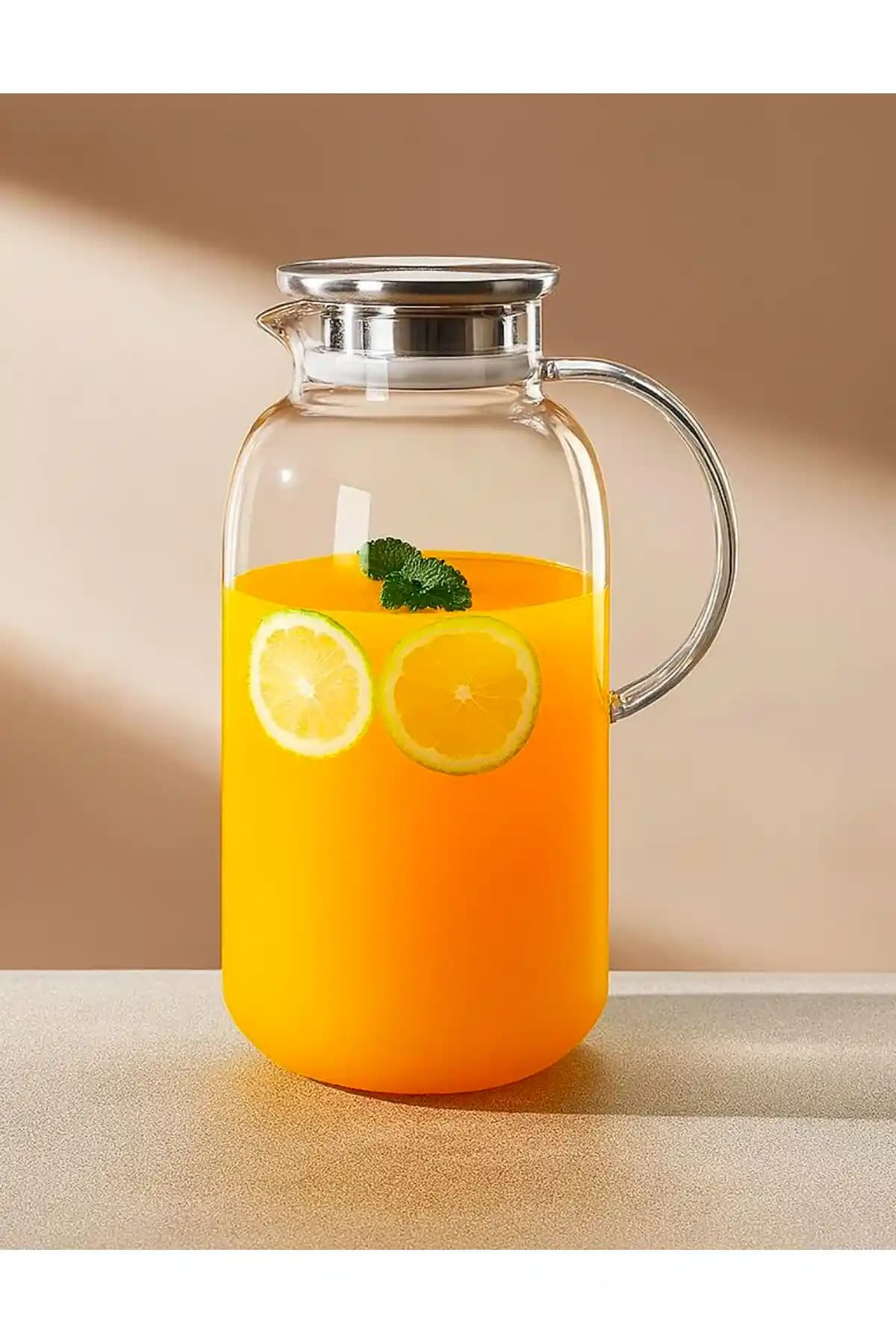 Vivien Home 2.5 Litre Borosilikat Cam Sürahi: Şıklık ve Fonksiyonellik Bir Arada