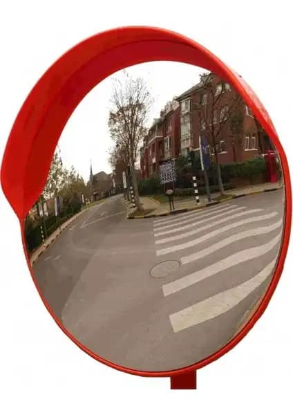 Evelux ve MFK Trafik Aynaları Karşılaştırması Güvenlik ve Kullanım Özellikleri 2