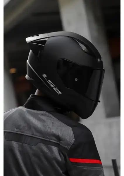 LS2 Rapıd 2 Crypt ve Race Kask Modellerinin Detaylı Karşılaştırması 2