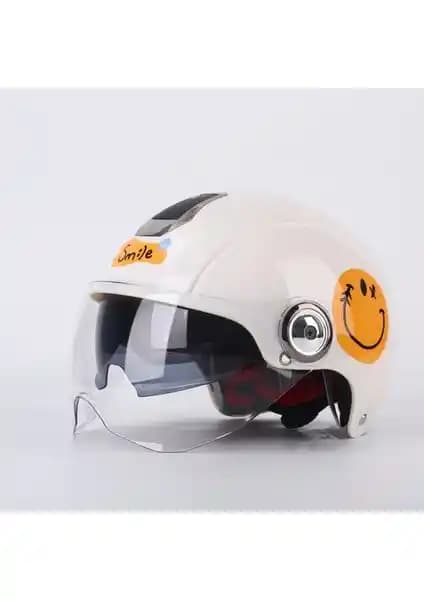 Marco Motorlu Araç Kaskı ile Pamukkale Retro Motosiklet Kaskı Karşılaştırması