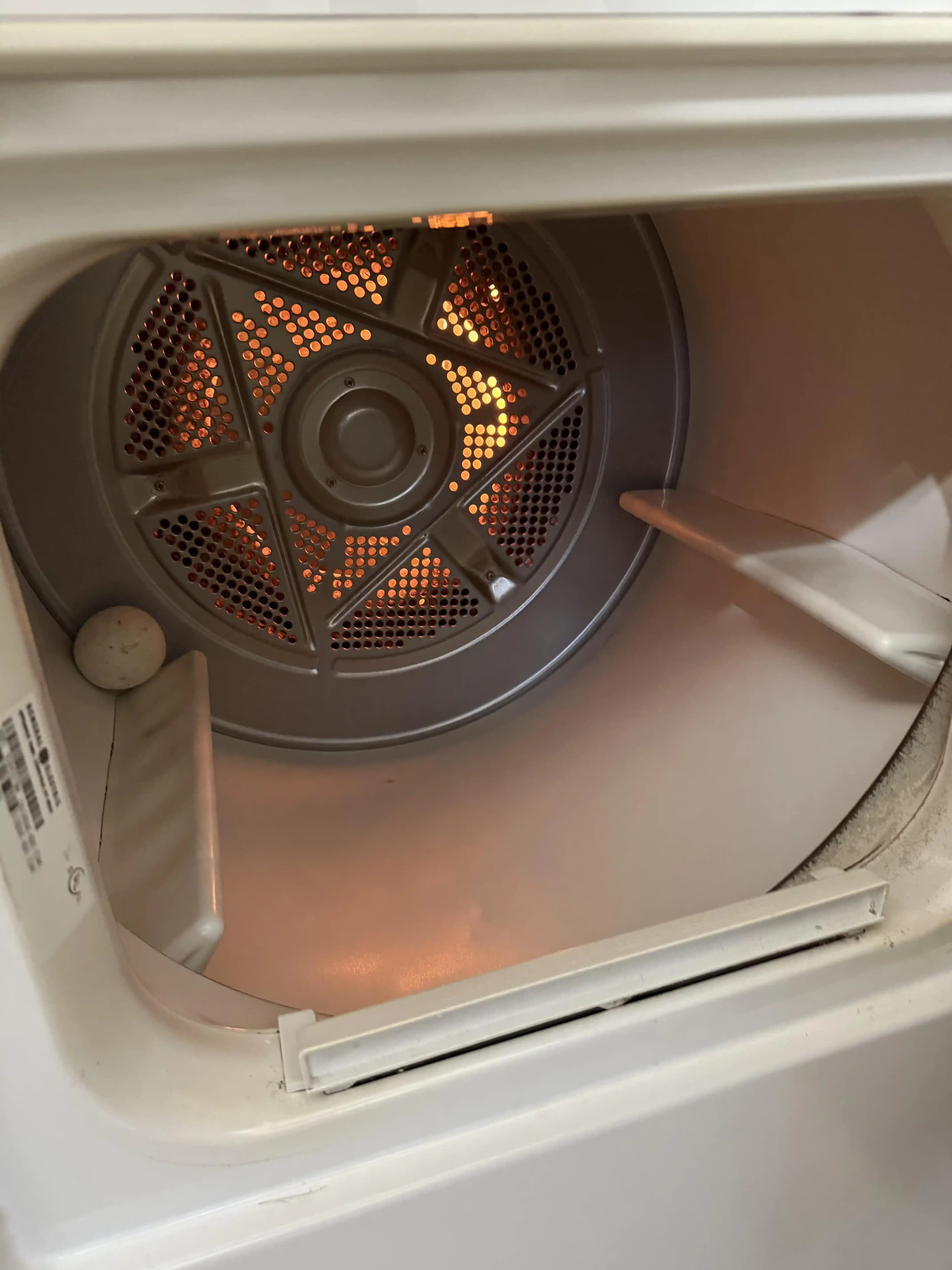 Çamaşır Kurutma Makinesinde Isıtma Elemanının Kızarması ve Güvenlik Riskleri