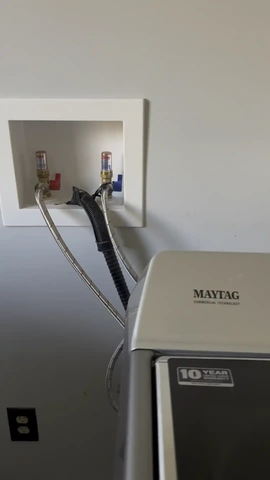 Çamaşır Makinesinde Su Darbesi ve Basınç Sorunlarının Nedenleri ve Çözüm Yolları