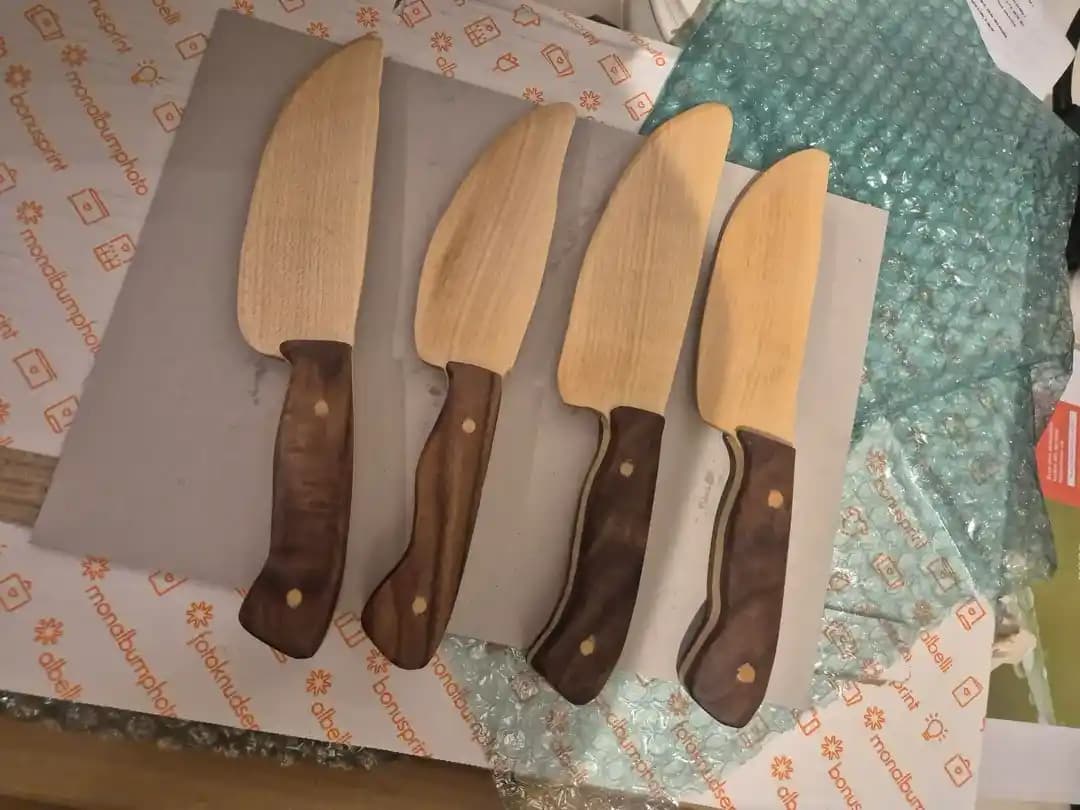 Çocuklar İçin Ahşap Mutfak Bıçakları: Tasarım, Malzeme ve Kullanım Özellikleri