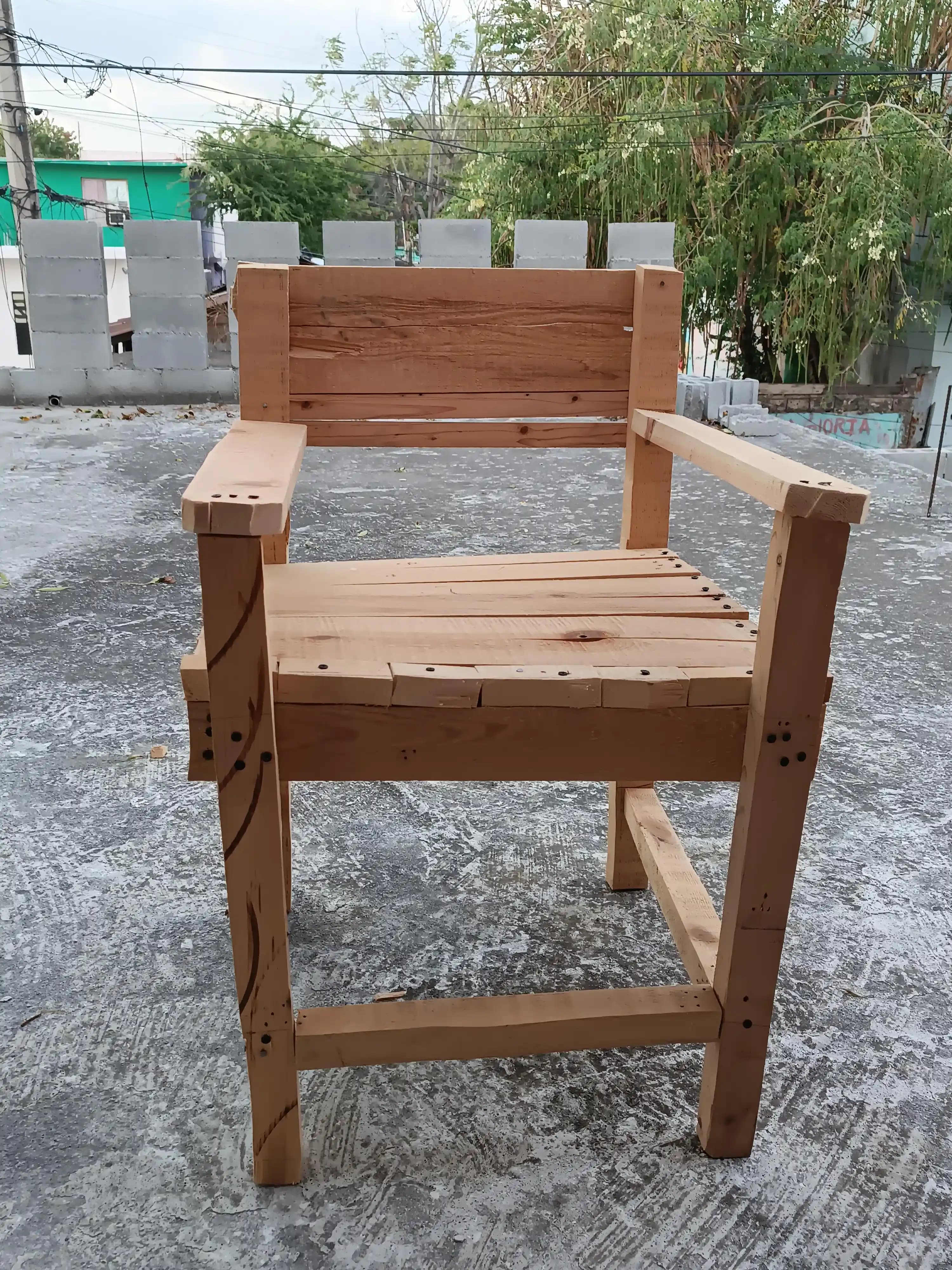 El Yapımı Sandalyelerin Değerlendirilmesi ve Ahşap İşçiliğinde Başlangıç Deneyimleri