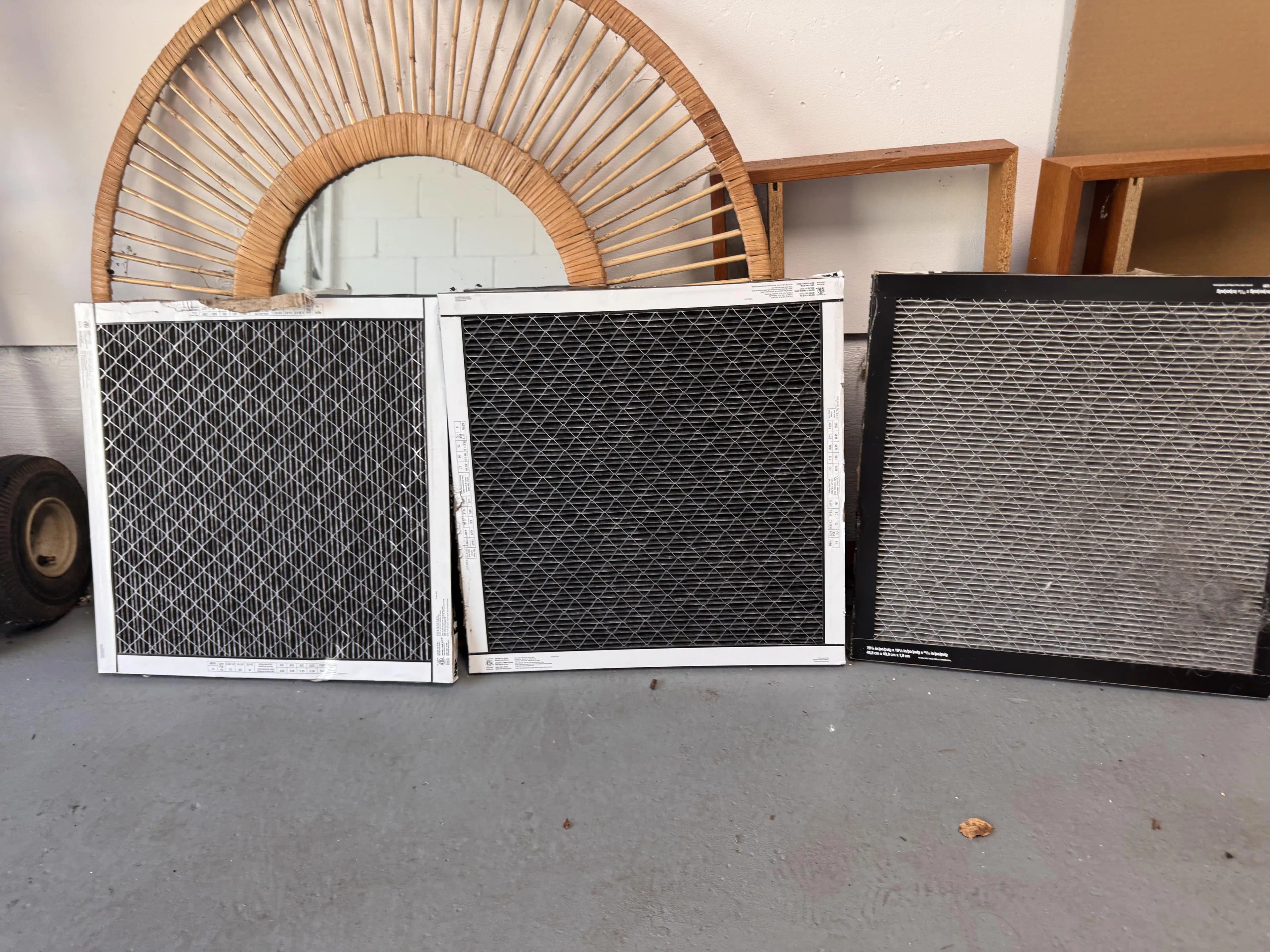 Hava Filtrelerinin Siyahlaşmasının Nedenleri ve Mum Yakımının Etkileri Üzerine İnceleme