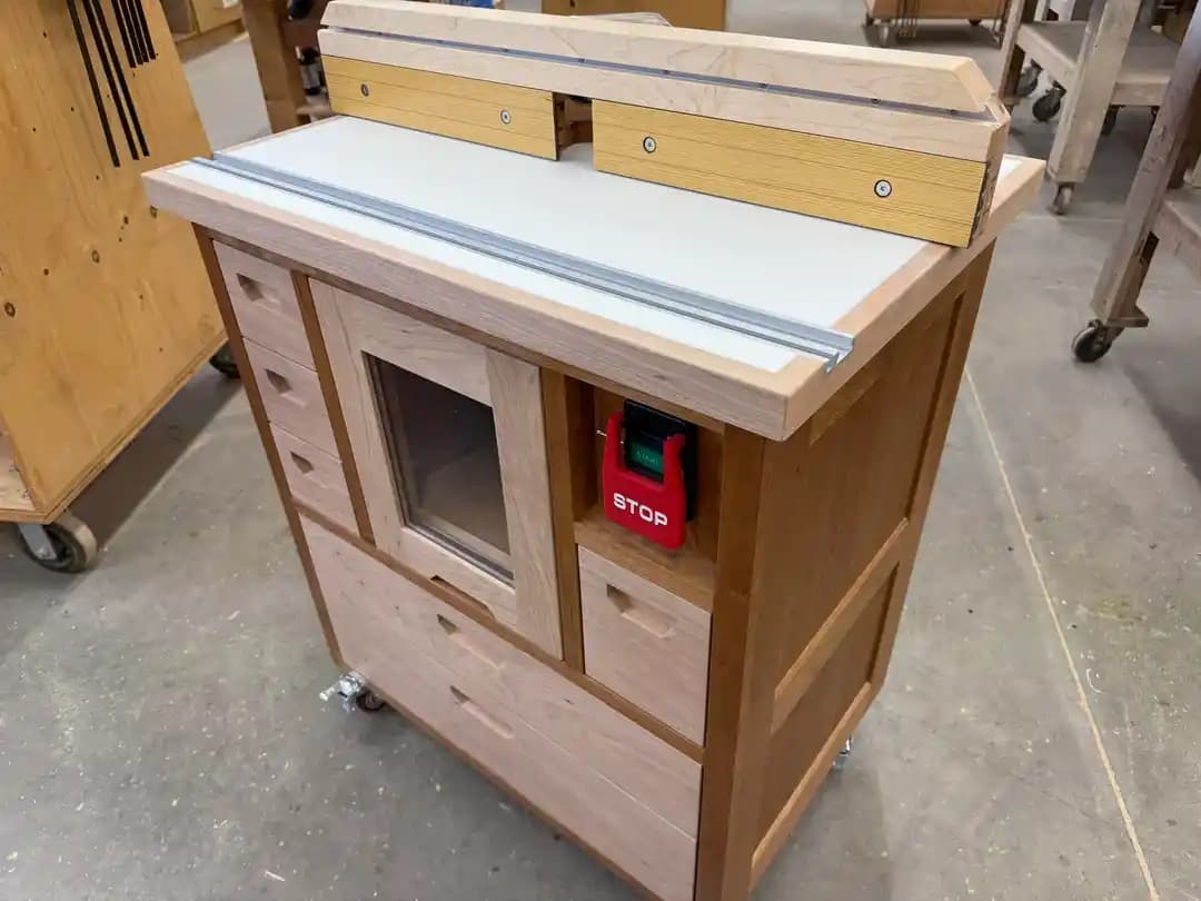 Router Masası Tasarımı, Malzeme Seçimi ve Router Modelleri Üzerine Detaylı İnceleme