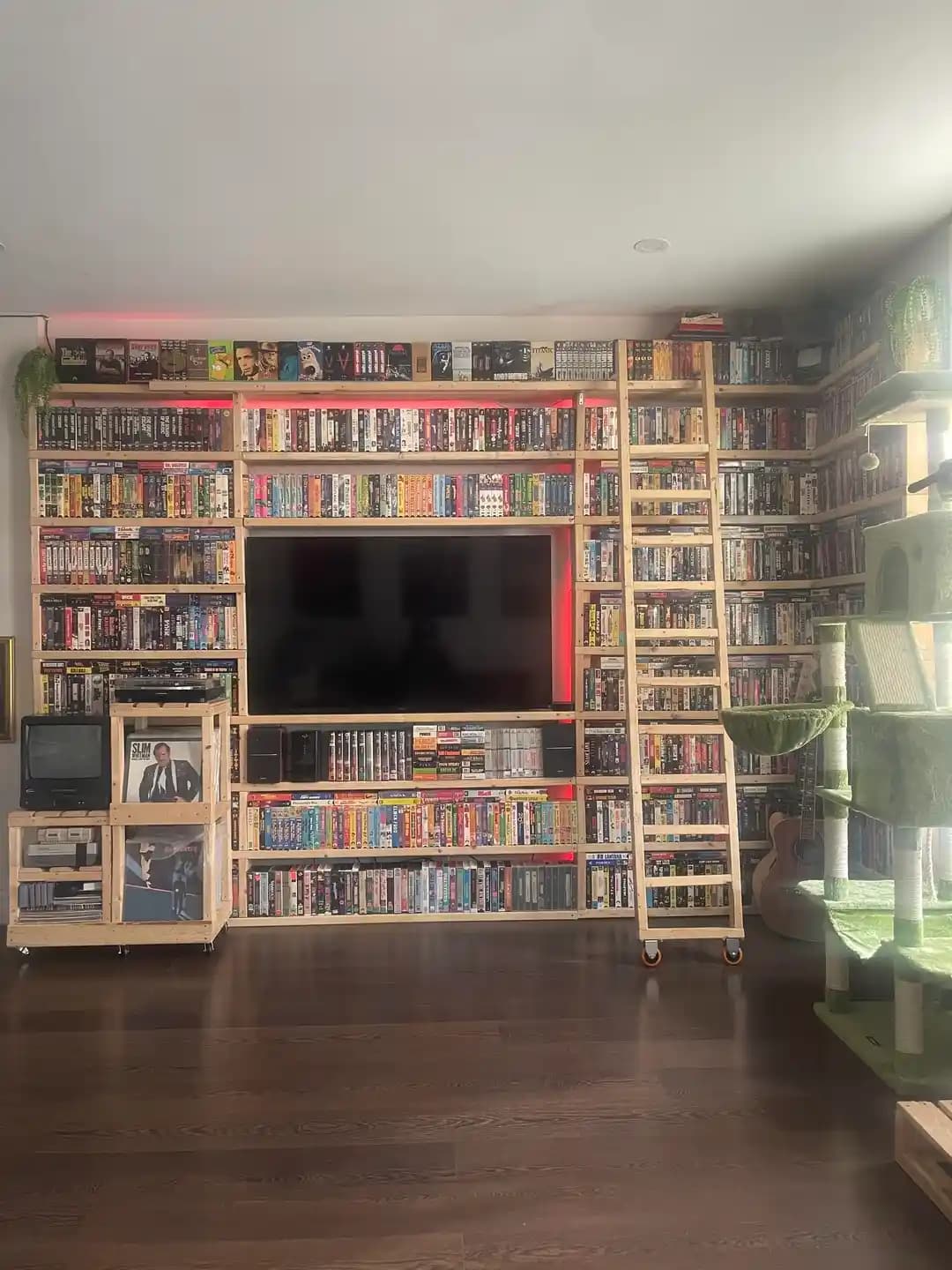 SPF Ahşap Mobilyalarda Doğru Cila ve Boya Seçimi ile Dayanıklı Tasarımlar