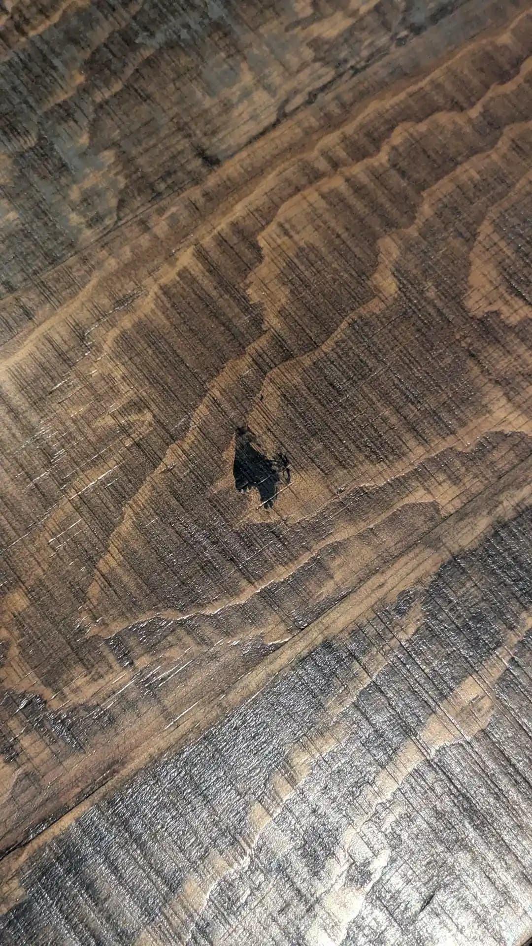 Ahşap Mobilyalarda Lekeler ve Kusurların Doğal Düğüm veya Dolgu Olup Olmadığının Değerlendirilmesi