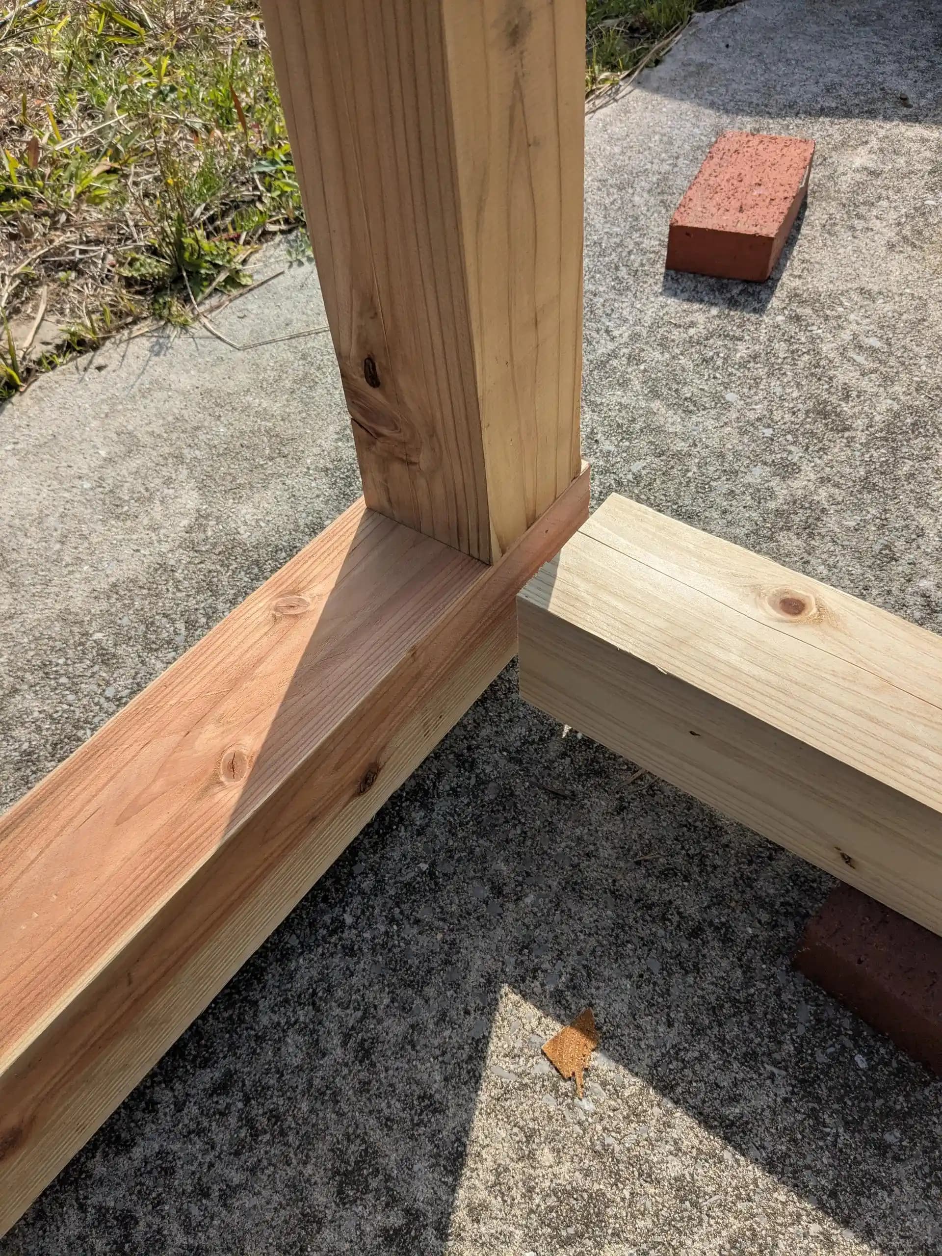 Ahşap Pergola Üç Yönlü Birleşimlerinde Basit ve Dayanıklı Teknikler