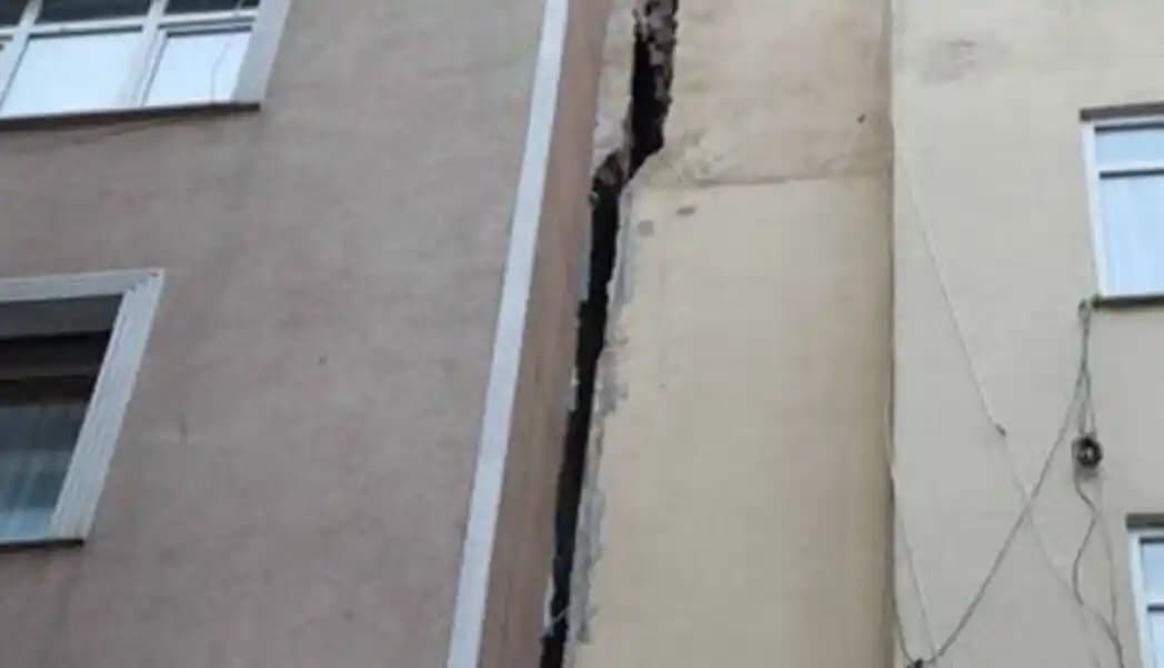 Eski Evlerde Duvar Çatlakları ve Temel Sorunlarının Belirtileri ile Çözüm Yöntemleri