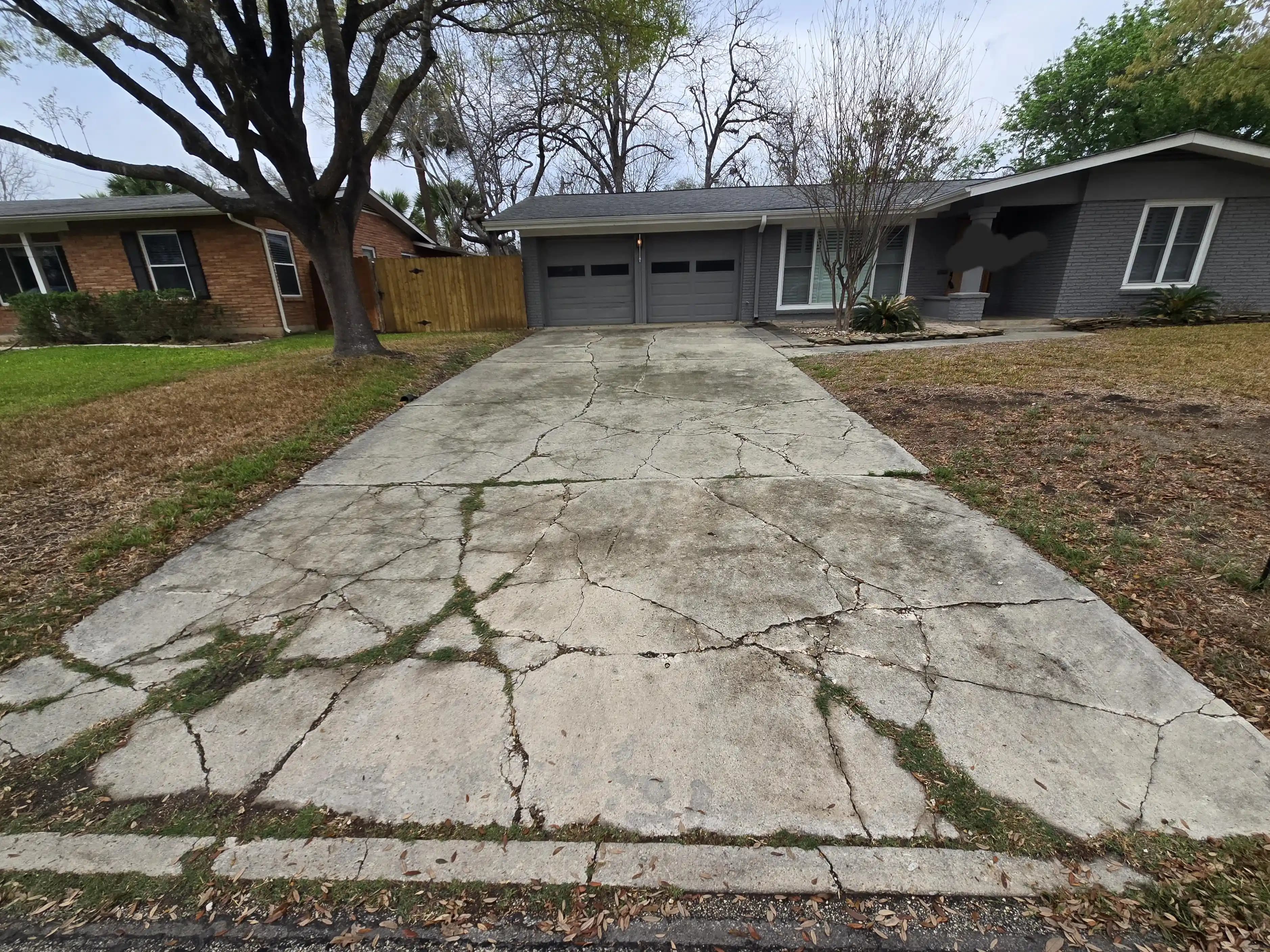 Hasarlı Sürücü Yollarında Onarım, Değişim ve İhmal Seçenekleri Üzerine Kapsamlı İnceleme