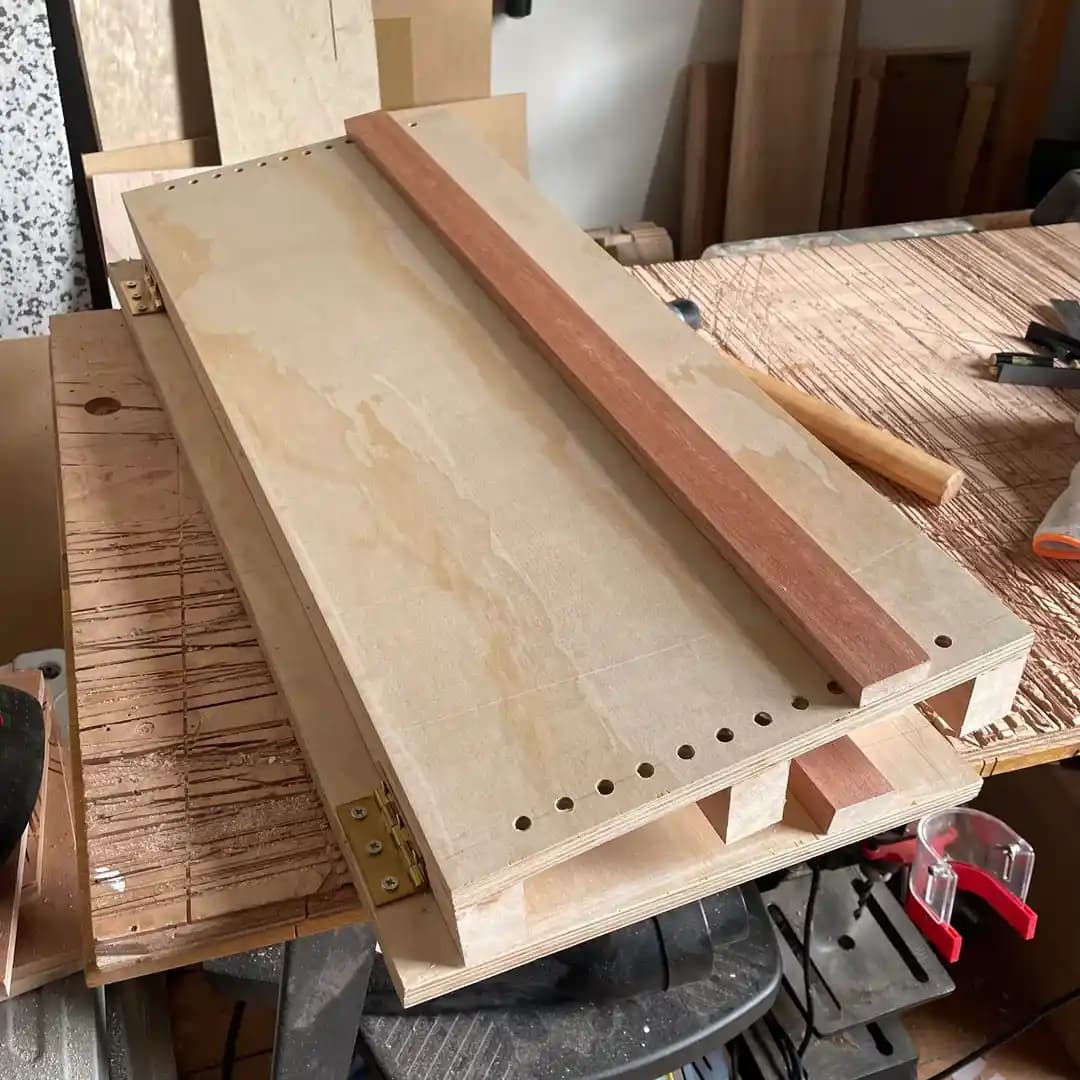 Lunchbox Planya İçin Meranti ve Kontrplak Eğim Verme Aparatı Tasarımı ve Kullanımı