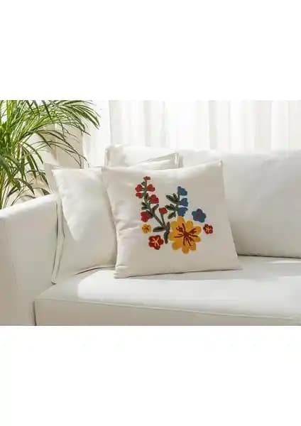 English Home Kırlent Karşılaştırması: Pamuk ve Peluş Tasarımların Özellikleri