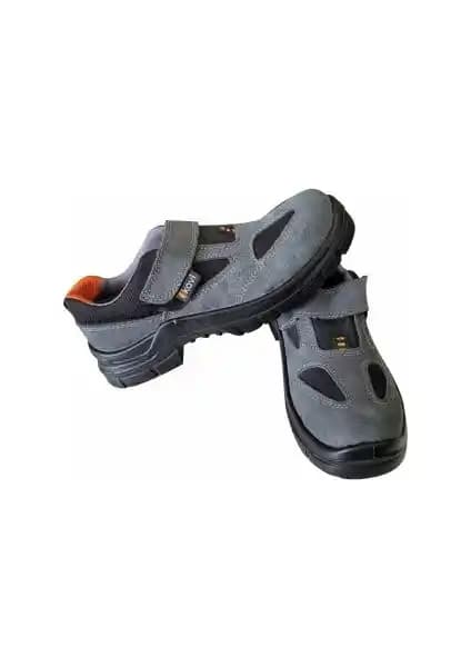 İki İş Ayakkabısı Modelinin Özellikleri ve Kullanıcı Yorumlarıyla Karşılaştırması