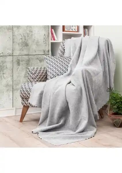 Koltuk Örtüsü Seçenekleri: Kaymaz, Pamuklu ve Jakarlı Desenler Arasındaki Farklar