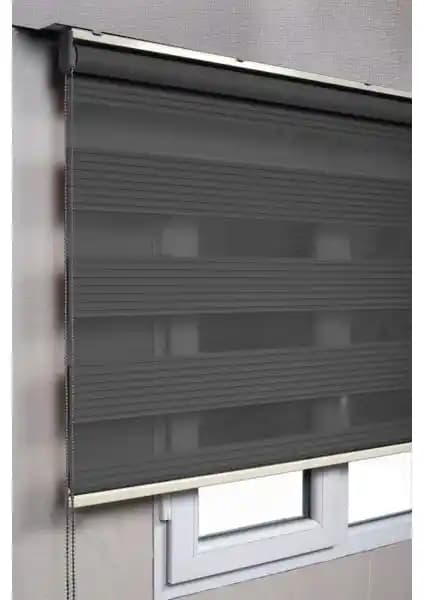 Perde Seçiminde Kalite ve Fonksiyonellik: Antrasit Zebra ve Piliseli Stor Perde Karşılaştırması