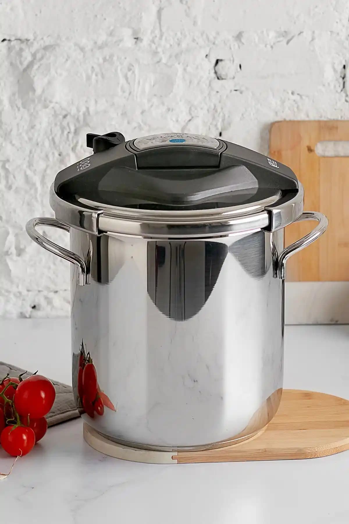 Karaca Grande ve Karaca Marsilya Düdüklü Tencere Karşılaştırması ve Özellikleri