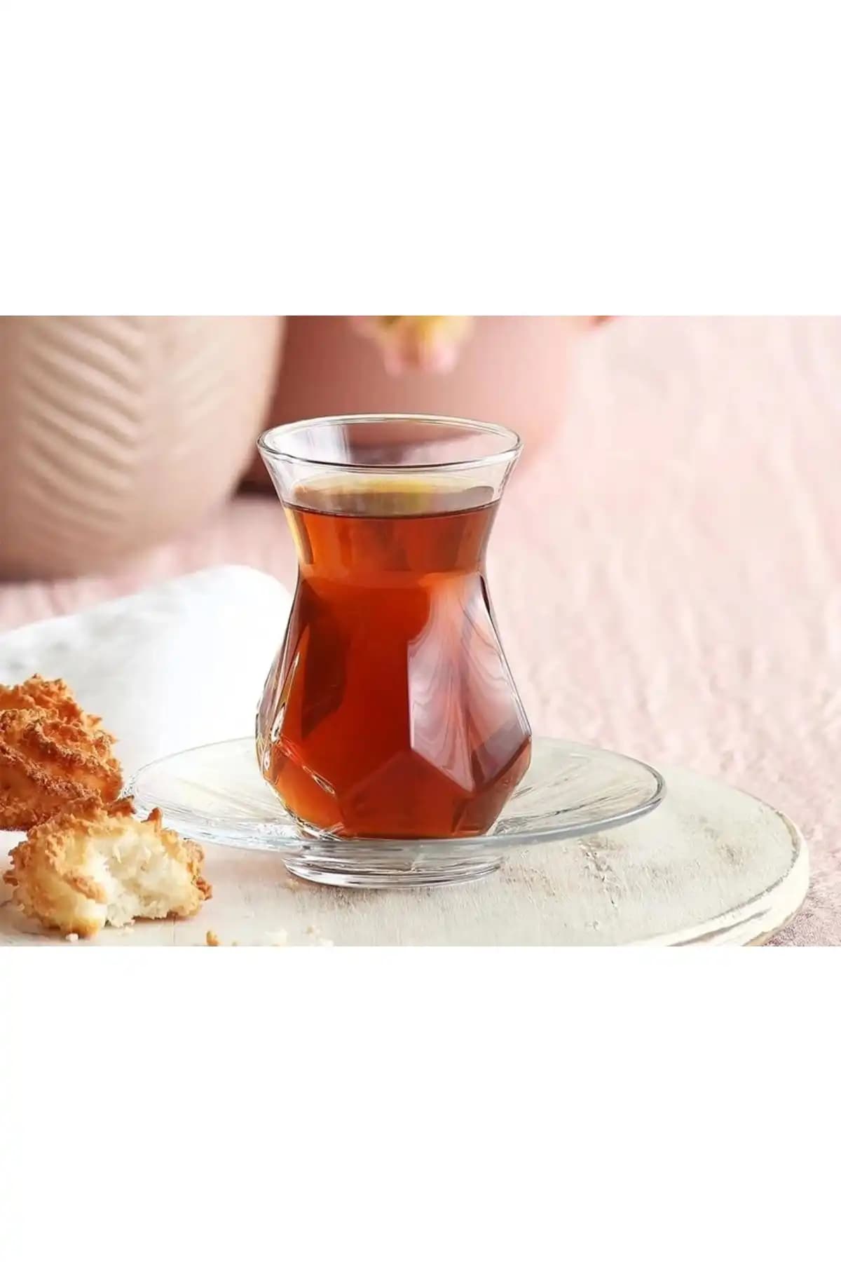 LAV Alya 6'lı Cam Çay Bardağı Seti Estetik ve Dayanıklı Tasarım Özellikleriyle