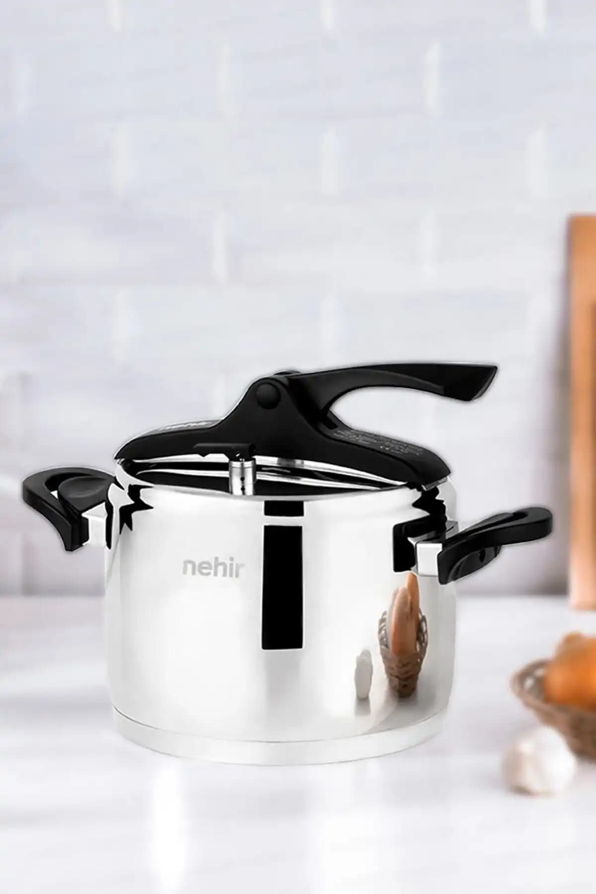 Nehir Silver Trend 6 Litre Klasik Düdüklü Tencere: Dayanıklı ve Şık Mutfak Gereci