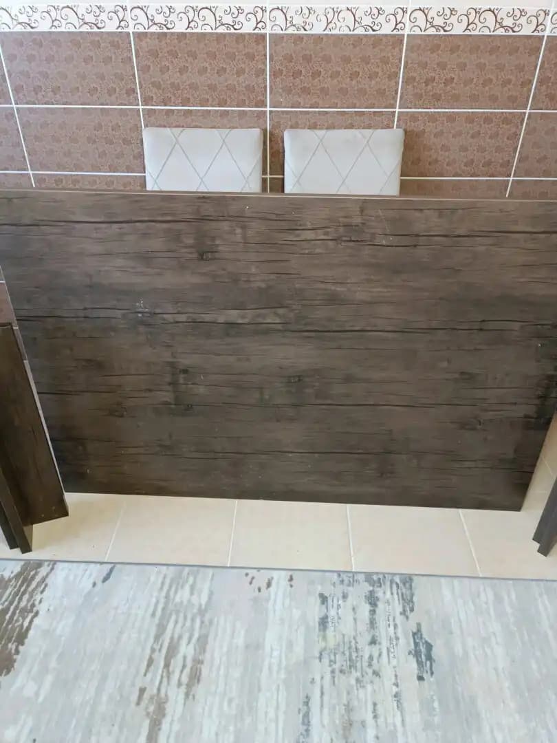 12 Kişilik 2.El Yemek Masası Seçimi ve Dekorasyon İpuçları