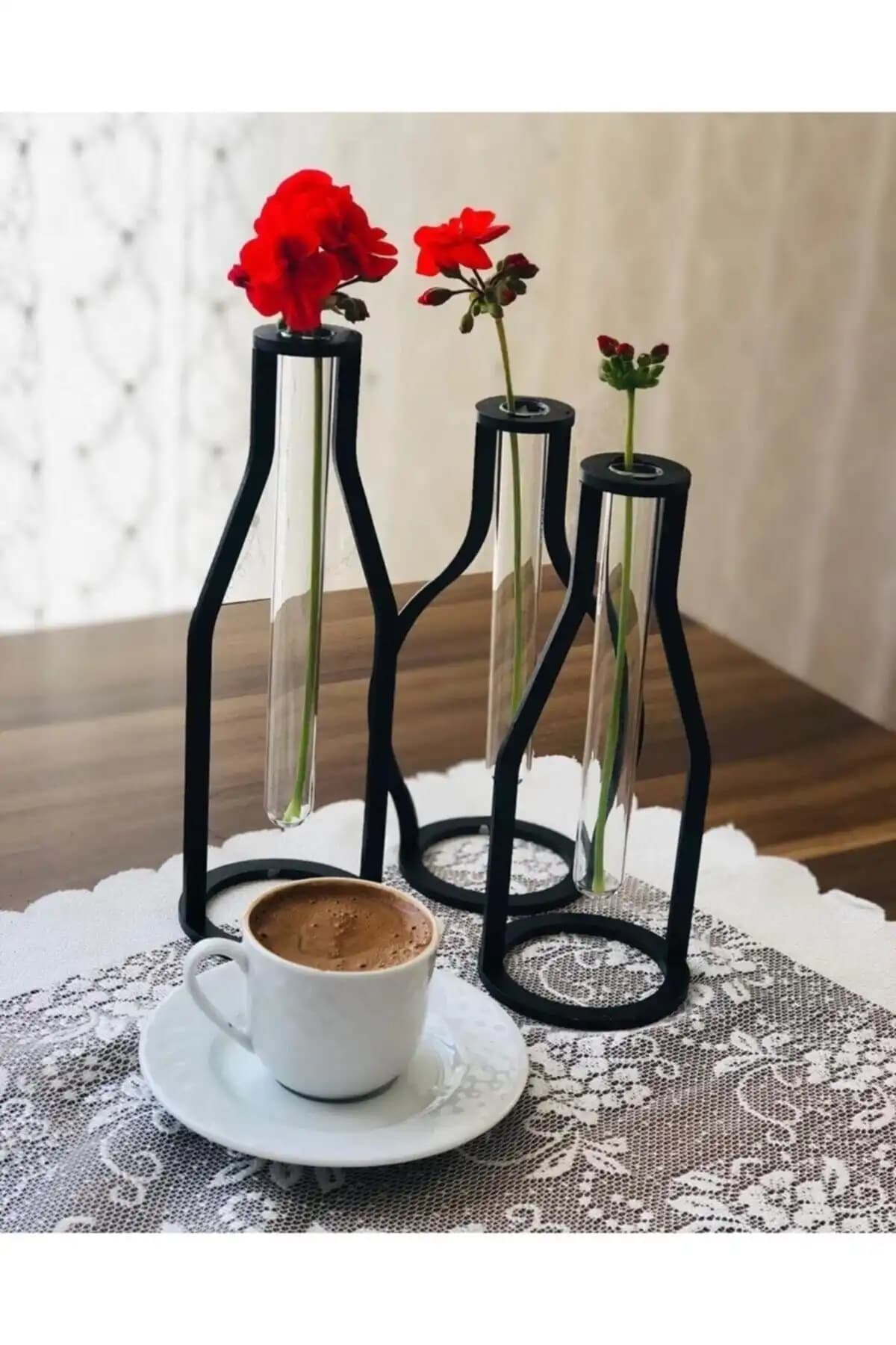 3'lü dekoratif vazolar: Estetik ve fonksiyonellik sağlayan modern ve klasik dekorasyon unsurları